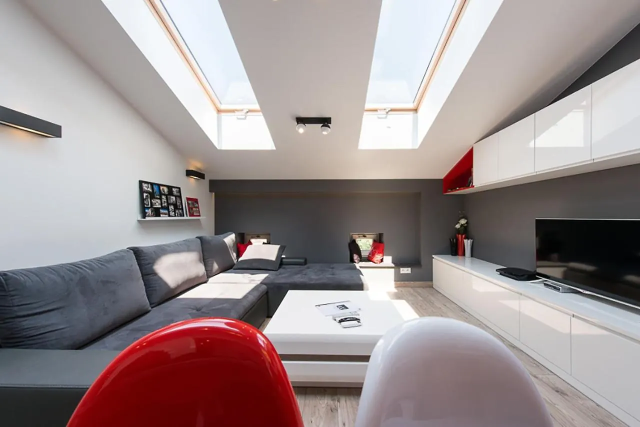 Cozy And Large 62 M2 Apartment With Air Conditioning, Old Town Krakau